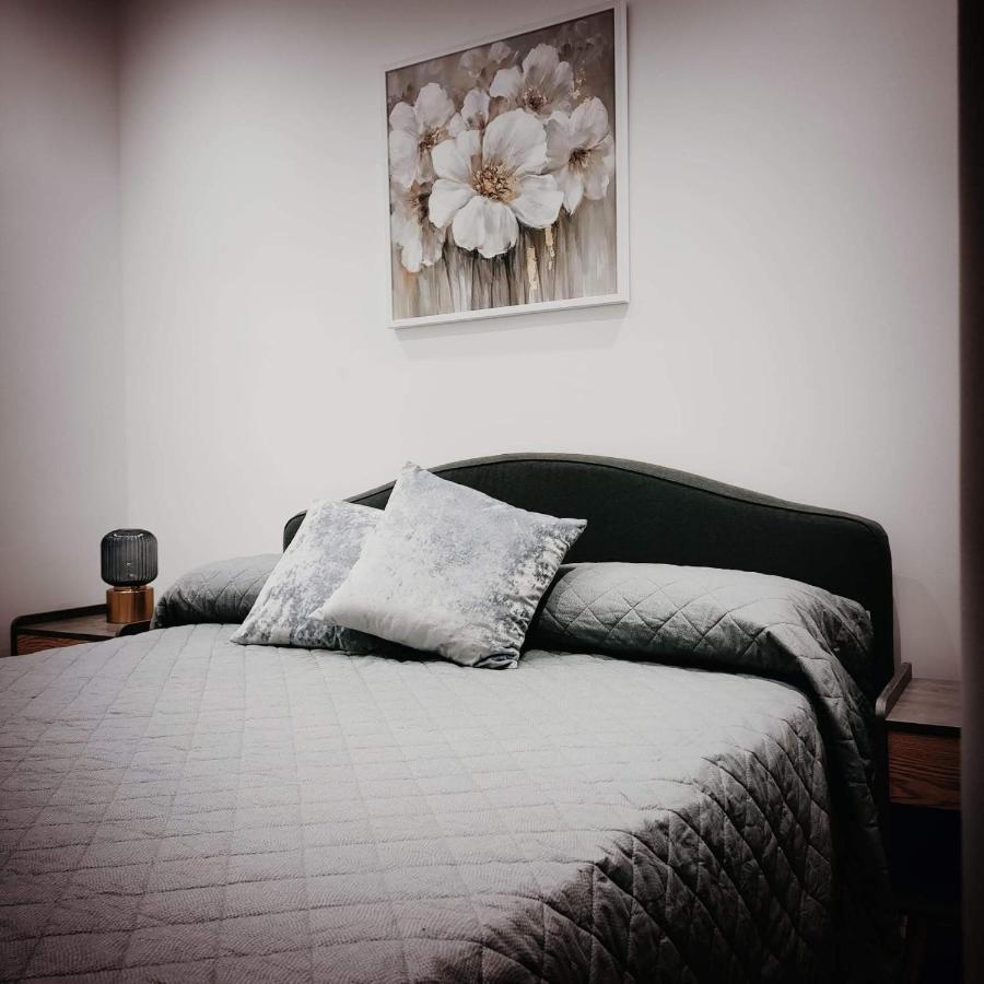 Piazza Vittoria Apartment Carini Dış mekan fotoğraf